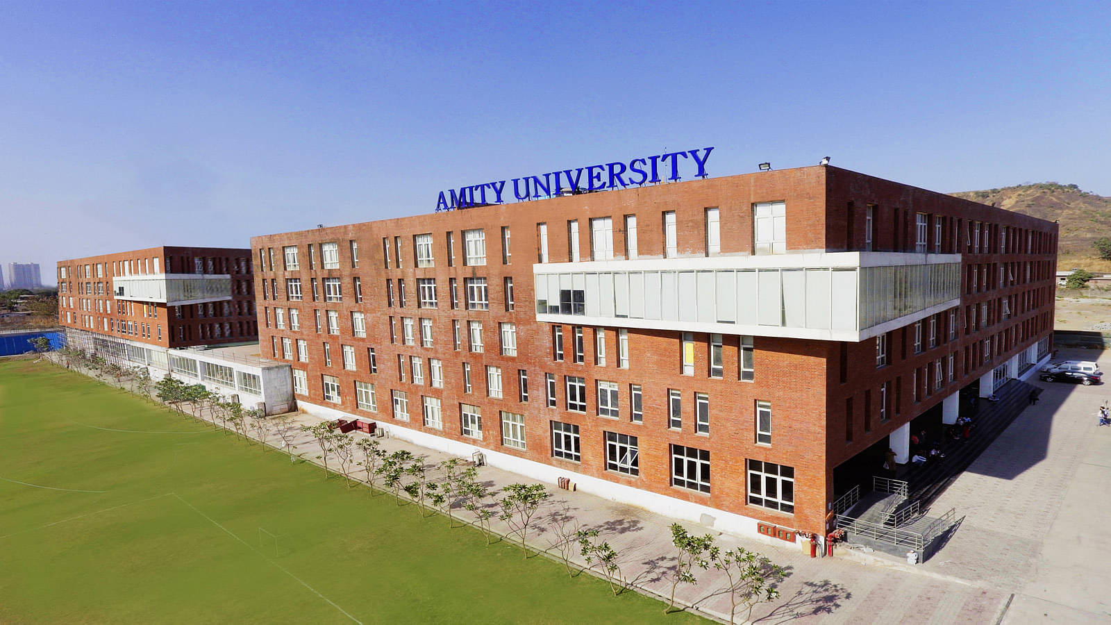 Amity University Mumbai Overview