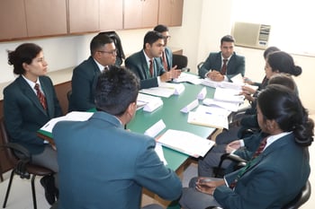 IIEBM Indus Business School