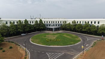 Sricity International University