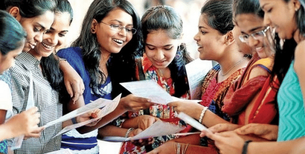 AP 10th Class Hindi Answer Key 2023: ఏపీ పదో తరగతి హిందీ ఆన్సర్ కీ, ప్రశ్నా పత్రంపై పూర్తి విశ్లేషణ, విద్యార్థుల అభిప్రాయం ఏమిటంటే?