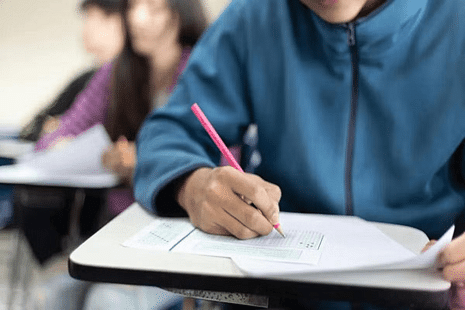 ఏపీ 10వ తరగతి పరీక్ష వాయిదా (AP SSC Social Exam Postponed 2025)