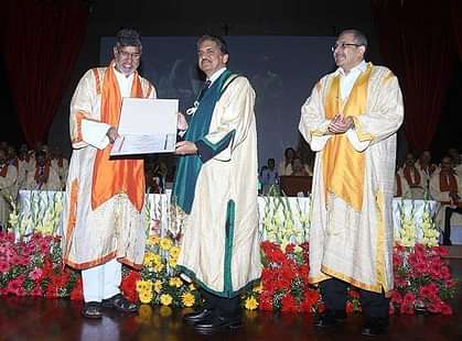 Anand Mahindra Received Honorary Doctorate Degree at IITB Convocation