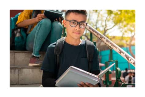 HINDI SAMPLE PAPER CLASS 10 2023 SOLUTIONS CODE 085 visual data 2