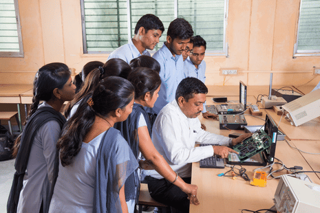 AP EAMCET 2025,ధనేకుల విజయవాడ లో ECE కోర్సుకు అంచనా కటాఫ్ ర్యాంక్ ఇదే