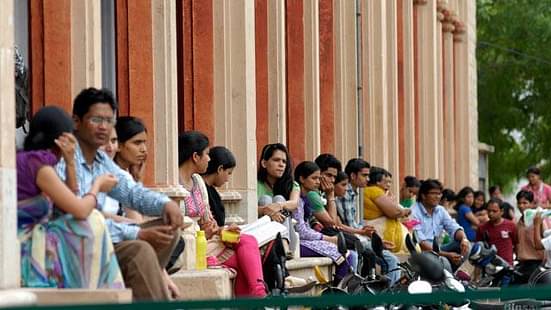 DU Website Crashes Under Heavy Traffic during Day-1 of Counselling