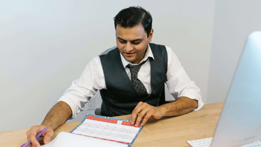 FMGE December 2023: List of Documents required on Exam Day (Image Credit: Pexels)