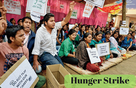 Students of DU Law Faculty Begin Indefinite Hunger Strike Again