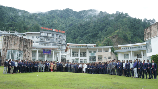 IIT Mandi's AiXcelerate 3.0 Explores the Impact of AI on Business Practices