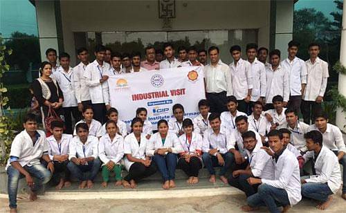 Industrial visit of Geetanjali Pharmacy Students.