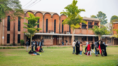 JEE Advanced IIT Kanpur Expected Cutoff Rank 2025 (Image Credit: iStock)