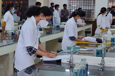 JEE Main 2025 Haloalkanes and Haloarenes Expected Questions with 2024-2019 PYQ Trends