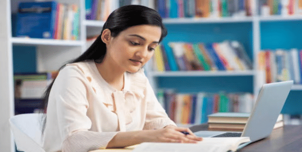 JEE మెయిన్ పరీక్ష 2025  జనవరి 23  ప్రశ్నాపత్రం గురించి విద్యార్థులు ఏమంటున్నారంటే?