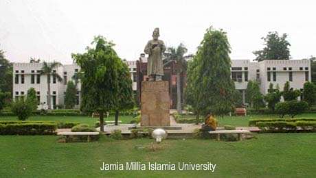 Students of Jamia Millia Islamia Object to Police Entry in Campus Premises