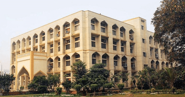 Jamia Considers Entrance-Based Admissions