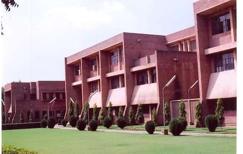 Admission Notice- Jamia Hamdard University Announces Admission for UG, PG Programme 2016