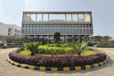 Looking for Fully-Funded Ph.D Program? Apply at IIM Raipur before May 10