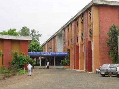 Admission Notice –    MGIMS Wardha Invites Applications for MD/MS Programs- 2016