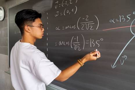 Maharashtra Class 12 Maths Sample Paper 2023 PDF: Important topics, last minute revision tips