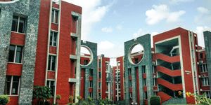 NEET MBBS AIIMS Raipur Expected Cutoff Marks 2025 (Image Credit: iStock)