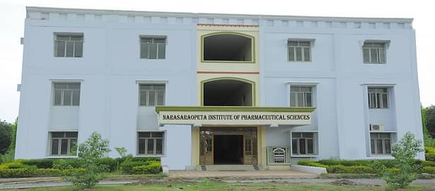 Visionary RCM Infotech Conducted Placement Drive at Narasaraopet Pharma College