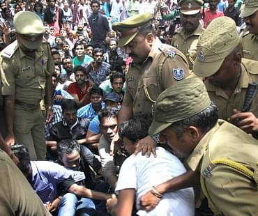 Pondicherry University Students’ Protest Entered 5th Day