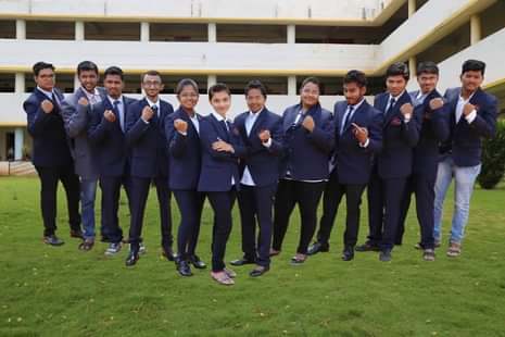 'SIT' 12 Students Selected for Fellowship Program