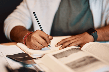 UGC NET అడ్మిట్ కార్డ్ జూన్ 2025 ఈ తేదీ నాటికి విడుదలయ్యే అవకాశం ఉంది.