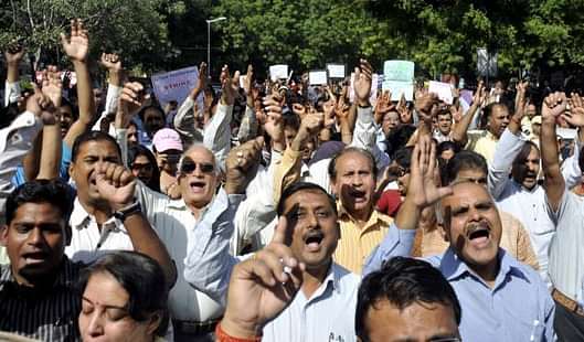 DU Teachers go on Strike, UG Admission Process in Peril
