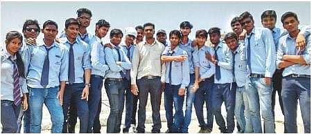  GNIET Students Visit MOIL