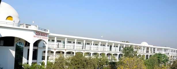 5 Engineering Students of Don Bosco College of Engineering Develops Rolling Bridge