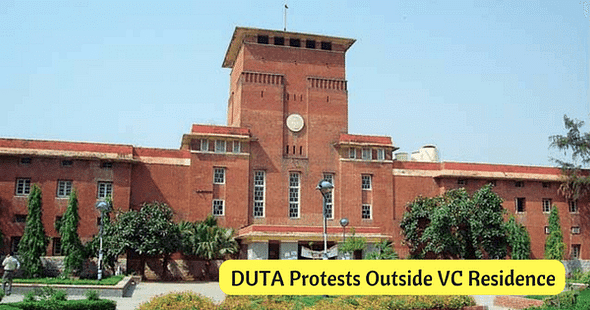 Delhi University: Members of DUTA Protest outside VC Residence