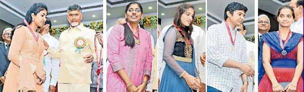 Gold Medals awarded to meritorious medical students