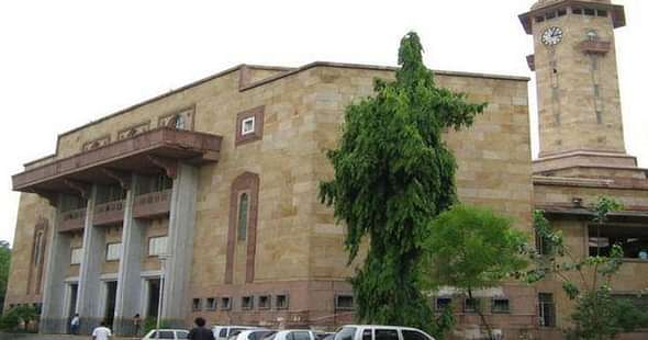 Gujarat University Takes Note of Students’ Hardships Regarding Fee Payment