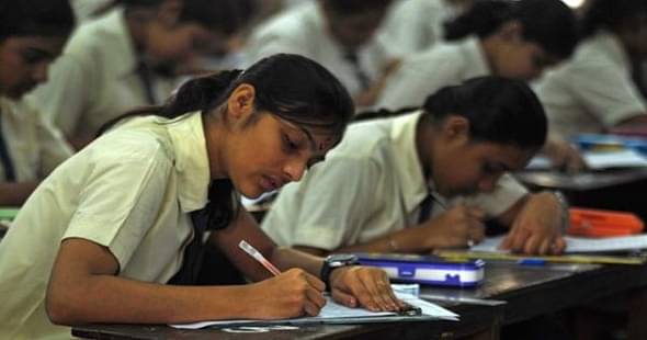 Hindi Likely to be Made Compulsory till Class 10 in all CBSE Schools