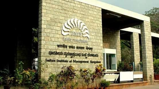 Indian Institute of Management Lucknow in TOP 5 Management Colleges