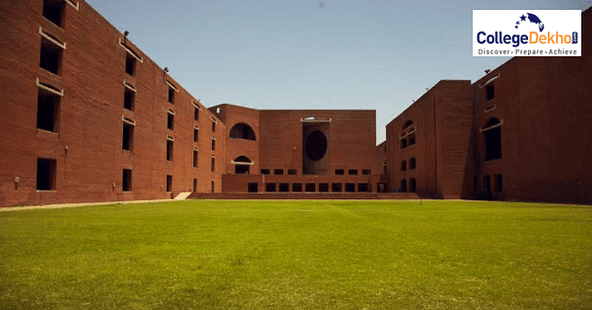 Harsha Bhogle, Nykaa Founder Among Eminent Personalities on IIM Board