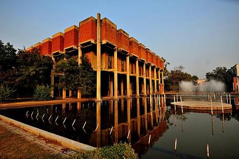 IIT Kanpur restarts MBA admissions 2016