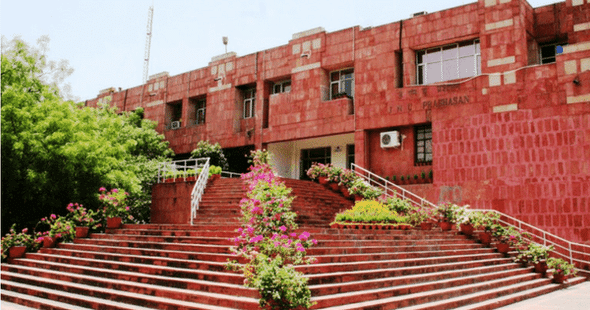 JNU: JNUTA Disappointed with HRD Minister; Students Protest Against Seat Cut