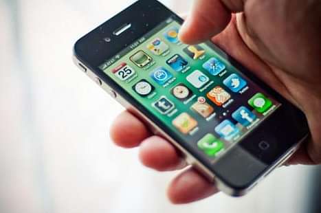 17-Year Old Develops App to Raise Funds for Teaching the Poor