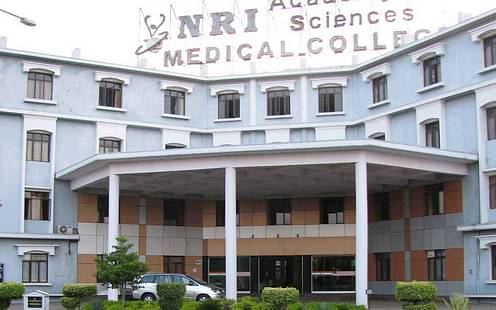 NRI medical College Holds Convocation'16