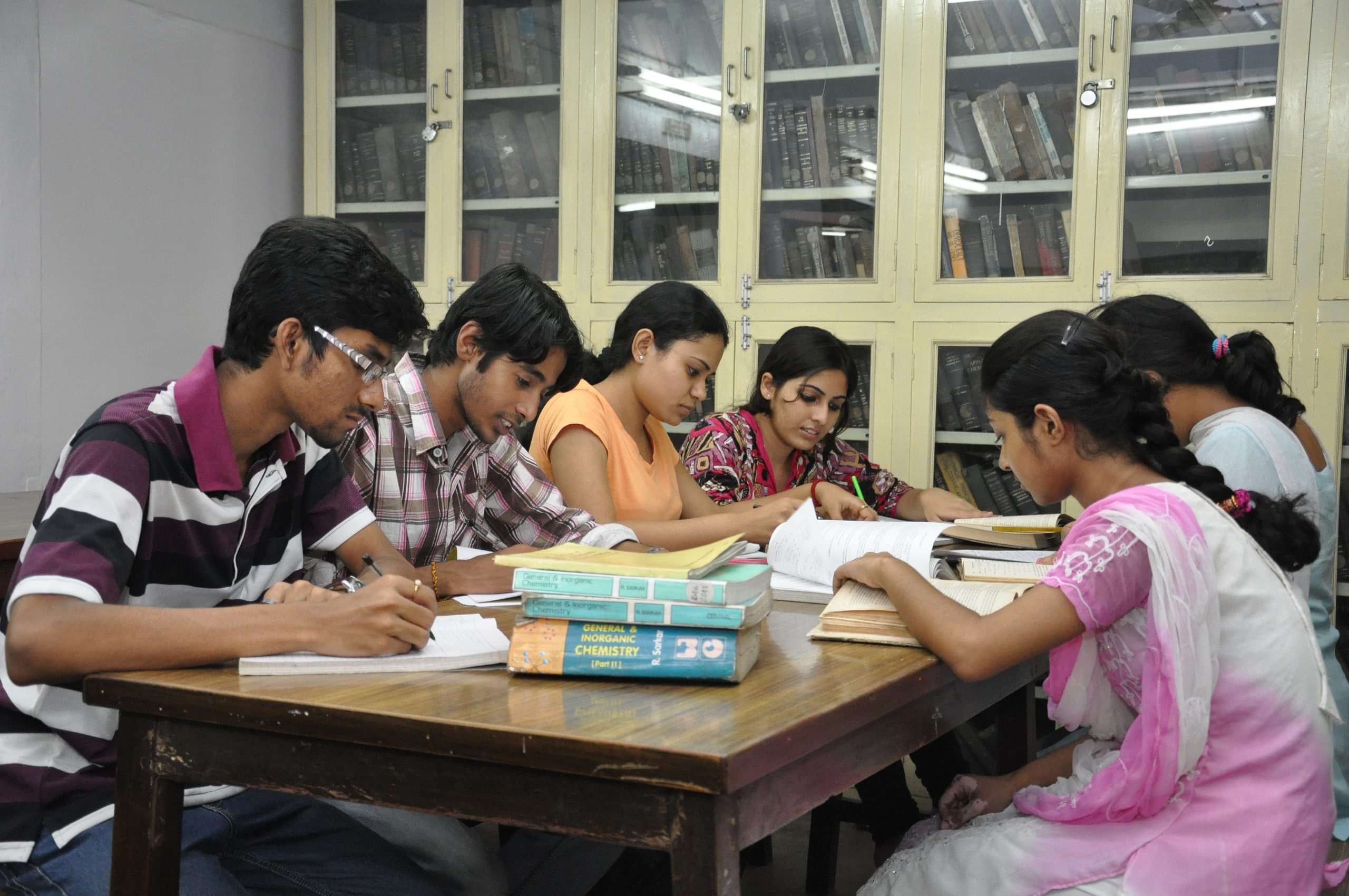 Asutosh College Library